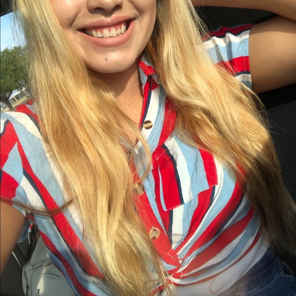 Windsor red, white, and light blue striped button up crop top - Picture 5 of 7